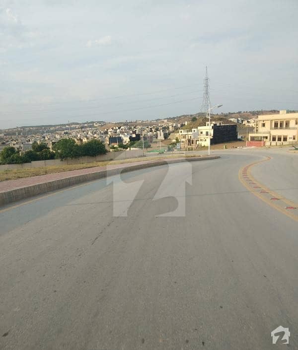 Bahria Town Phase 8 Umer Block Plot Available For Sale