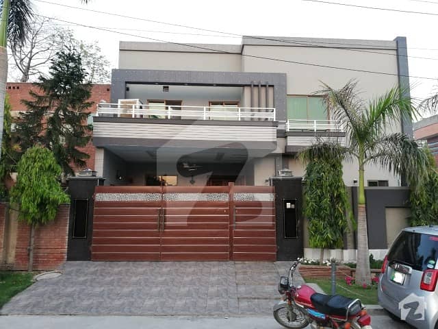14 Marla Corner House In Johar Town J Block Available For Sale