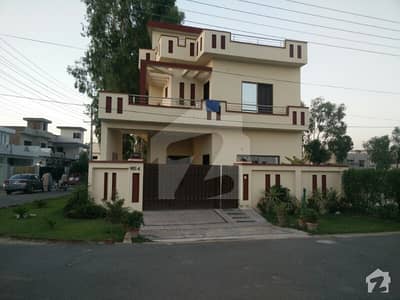 8.5 Marla Corner Portion For Rent - Park Facing 8.5 Marla Corner Portion For Rent - Park Facing