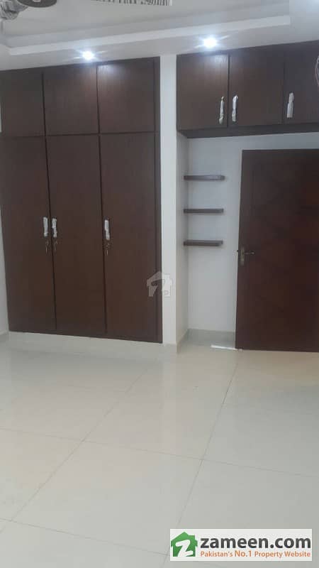 2200 Sq Feet Brand New Apartment For Rent