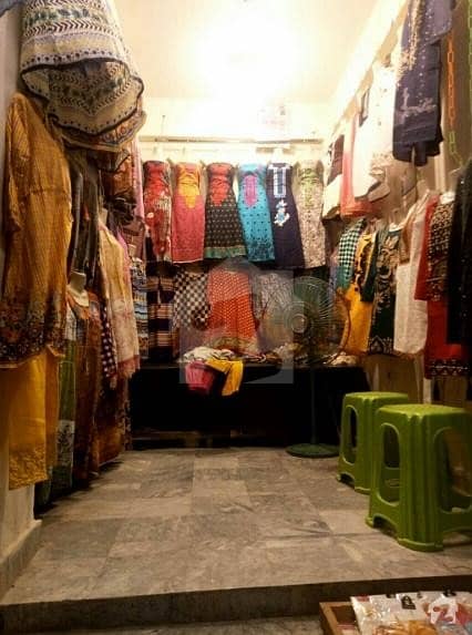 بنی چوک راولپنڈی میں 0. 43 مرلہ دکان 30 لاکھ میں برائے فروخت۔