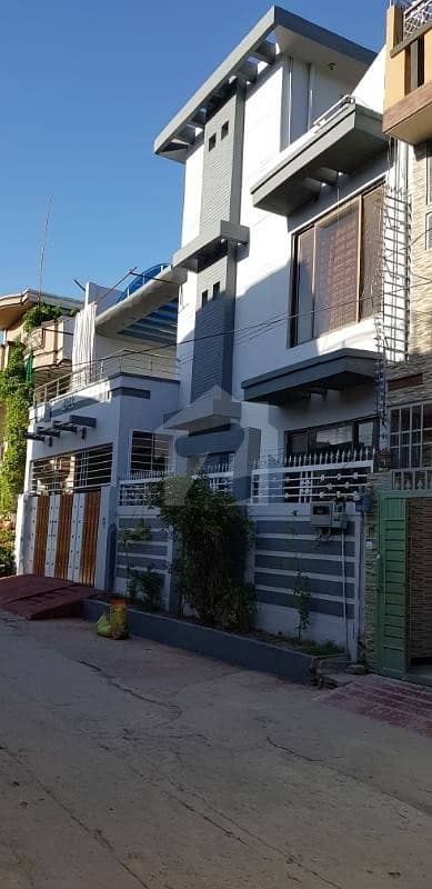شلے ویلی راولپنڈی میں 7 کمروں کا 9 مرلہ مکان 1.99 کروڑ میں برائے فروخت۔
