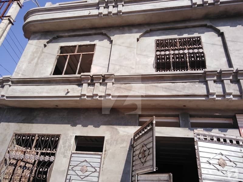 ڈلا زیک روڈ پشاور میں 5 کمروں کا 2 مرلہ مکان 60 لاکھ میں برائے فروخت۔