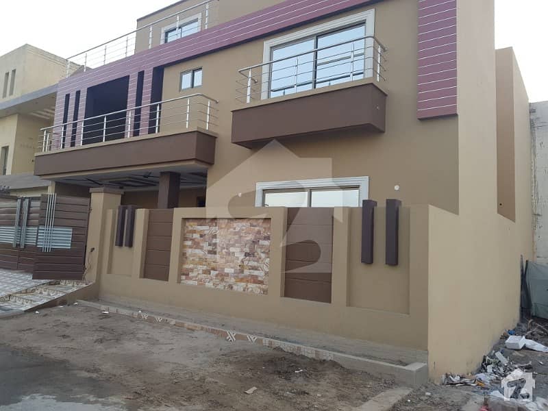 BRAND NEW, FACING  PARK, 5 BED ,2 KITCHEN, 2 TV LOUNGE DRAWING DINING TERRACE PORCH COMPLETE UNIT