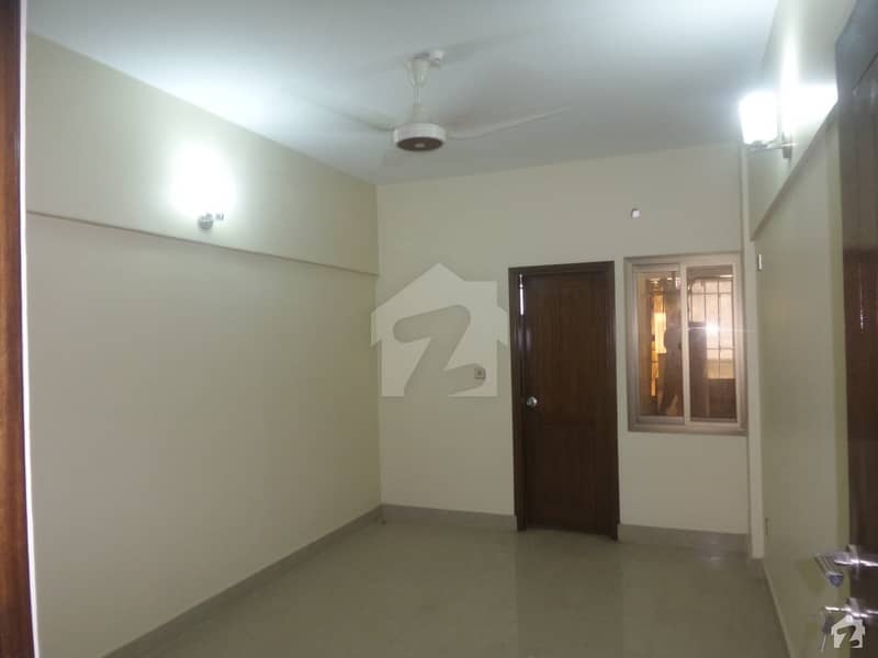 Badar Commercial Apartment Is Available For Sale