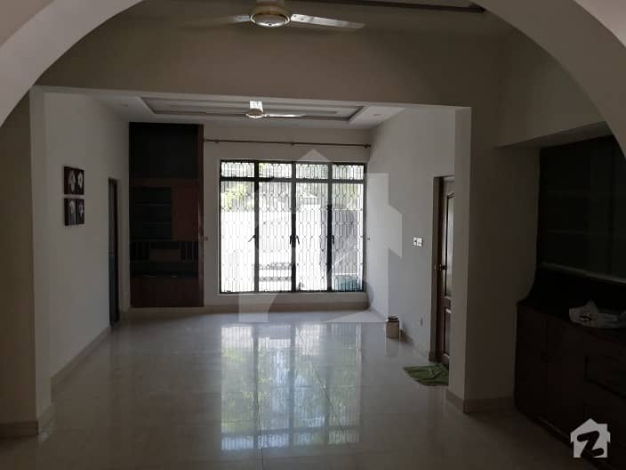 Ravi Block - 10 Marla Double Storey House Is Available For Rent
