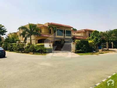 Facing Park And Corner Location House At 60 Feet Road Facing Park And Corner Location House At 60 Feet Road
