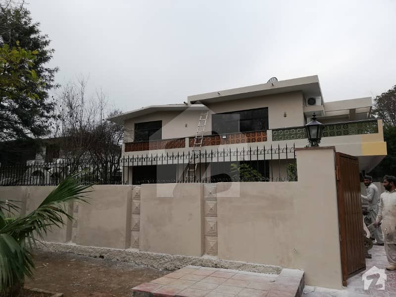4 Bed House Is Available For Rent In F7