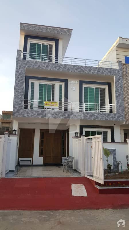 Brand New Sun Facing 4 Marla House For Sale On Ideal Location