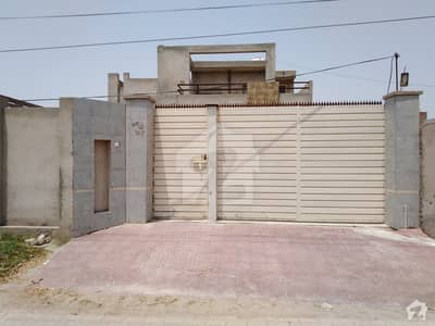 Here Is A Good Opportunity To Live In A Well-built House Here Is A Good Opportunity To Live In A Well-built House