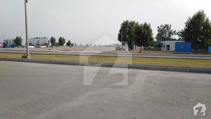 Plot For Sale Facing Eiffel Tower In Tuaheed Block
