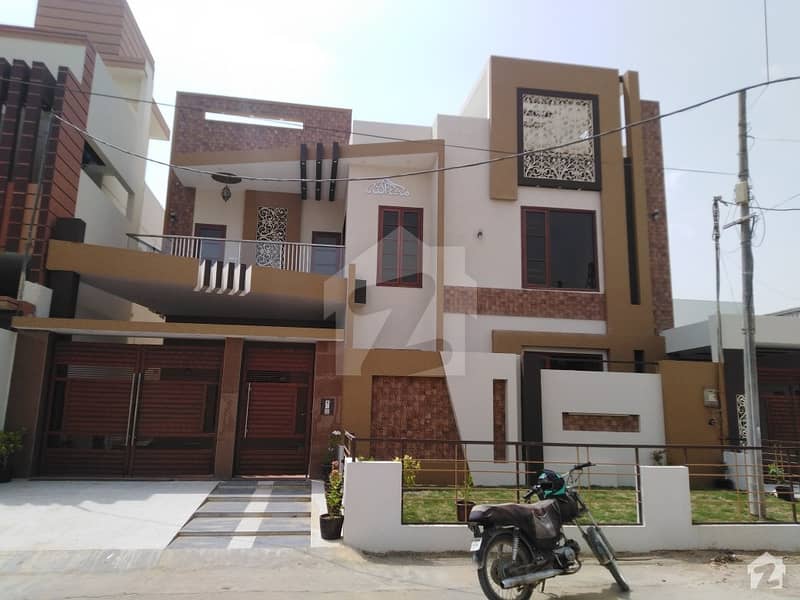 نارتھ ناظم آباد ۔ بلاک ایل نارتھ ناظم آباد کراچی میں 8 کمروں کا 18 مرلہ مکان 7.25 کروڑ میں برائے فروخت۔
