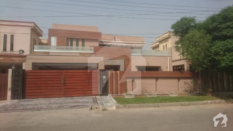 14Marla SD House fully Renovated for SALE in PAF Falcon Complex GulbergIII Lahore