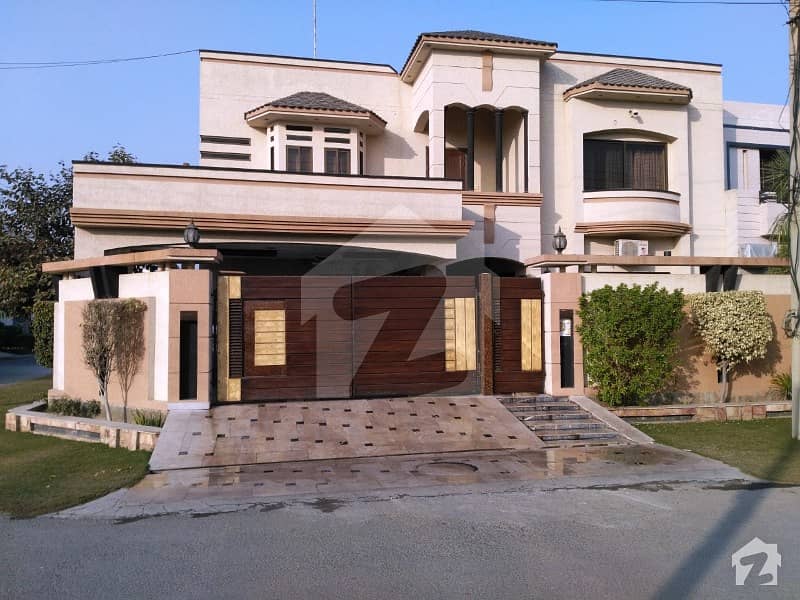 Kanal Corner Brand New Bungalow Is Up For Sale 5 Bed With Swimming Pool