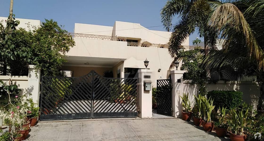 عسکری 5 ملیر کنٹونمنٹ کینٹ کراچی میں 4 کمروں کا 1 کنال مکان 6 کروڑ میں برائے فروخت۔