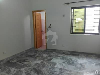 Here Is A Good Opportunity To Live In A Well-Built House Here Is A Good Opportunity To Live In A Well-Built House