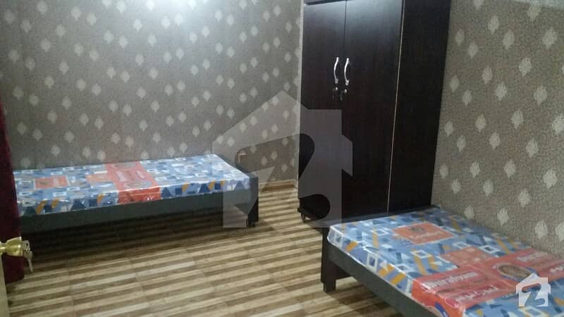 available full furnished room Gulberg