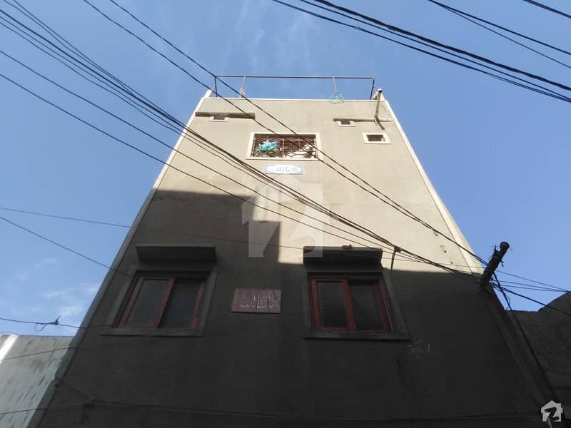 گوليمار کراچی میں 2 کمروں کا 1 مرلہ مکان 32 لاکھ میں برائے فروخت۔