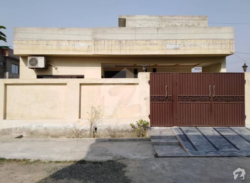 ایلیٹ ٹاؤن لاہور میں 3 کمروں کا 10 مرلہ مکان 92 لاکھ میں برائے فروخت۔
