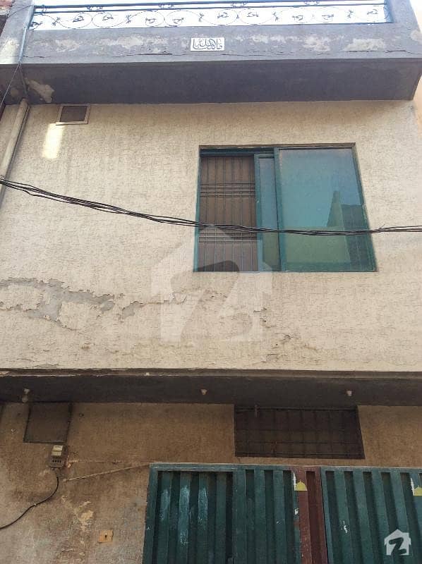 کینٹ غوثیہ کالونی کینٹ لاہور میں 4 کمروں کا 3 مرلہ مکان 55 لاکھ میں برائے فروخت۔
