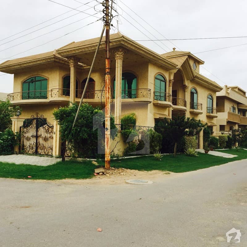 Beautiful Corner House West Open Park Facing Villa In DOHS Phase 1 Malir Cantt