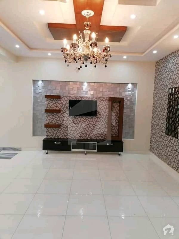 1 Bed 4th Floor Apartment For Sale In Bahria Town Lahore