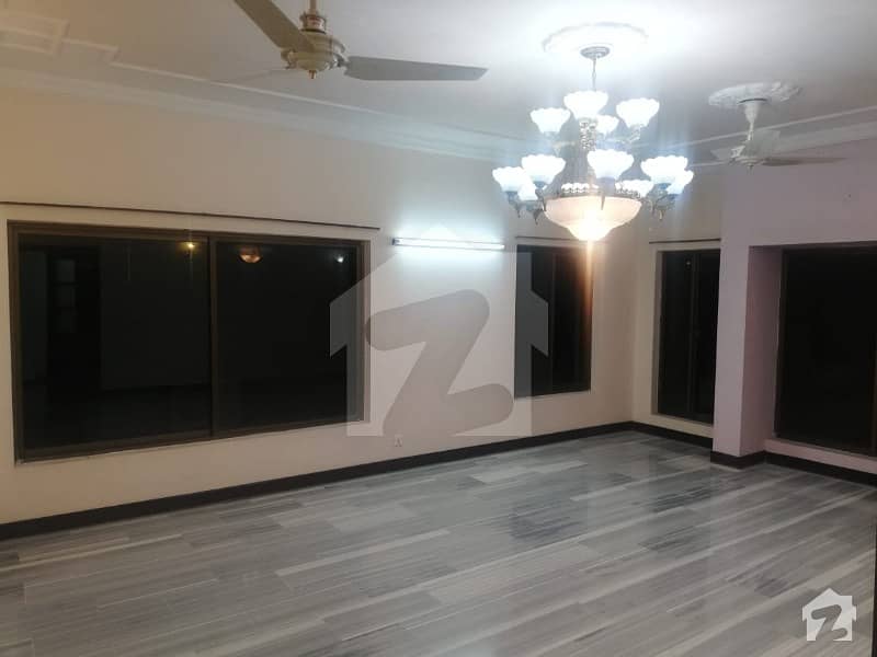 Lavish Design 1 Kanal Upper Portion For Rent