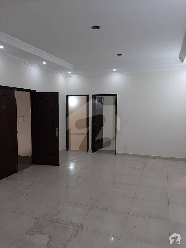5 Marla New Flat In Main Market Canal View Lahore