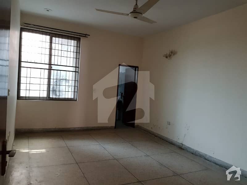 14 Marla Used House For Sale In Judicial  Colony Lahore