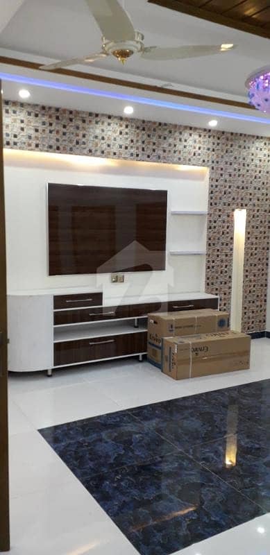  فیصل ٹاؤن - ایف ۔ 18 اسلام آباد میں 6 کمروں کا 8 مرلہ مکان 1. 55 کروڑ میں برائے فروخت۔