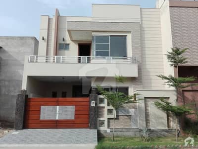 Here Is A Good Opportunity To Live In A Well-Built House Here Is A Good Opportunity To Live In A Well-Built House