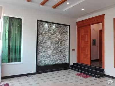 Here Is A Good Opportunity To Live In A Well-Built House Here Is A Good Opportunity To Live In A Well-Built House