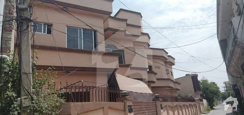1 kanal  Residential House Is Available For Rent At Faisal Town  Block D At Prime Location