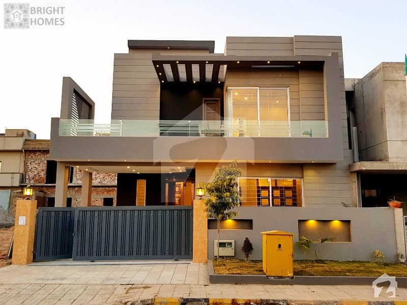 Luxury 10 Marla Fully Designer House  In Bahria Town For Sale