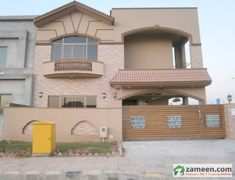House For Sale At Ideal Top Height Location