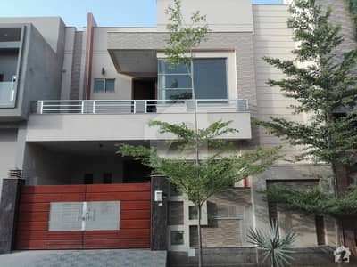 Well Built House Is Available In Good Location Well Built House Is Available In Good Location