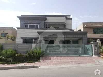 Luxury 5 Bedroom 1 Kanal House For Rent