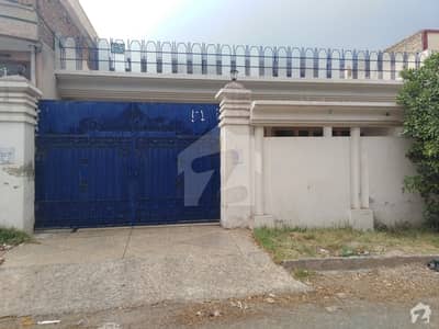 Here Is A Good Opportunity To Live In A Well-Built House Here Is A Good Opportunity To Live In A Well-Built House