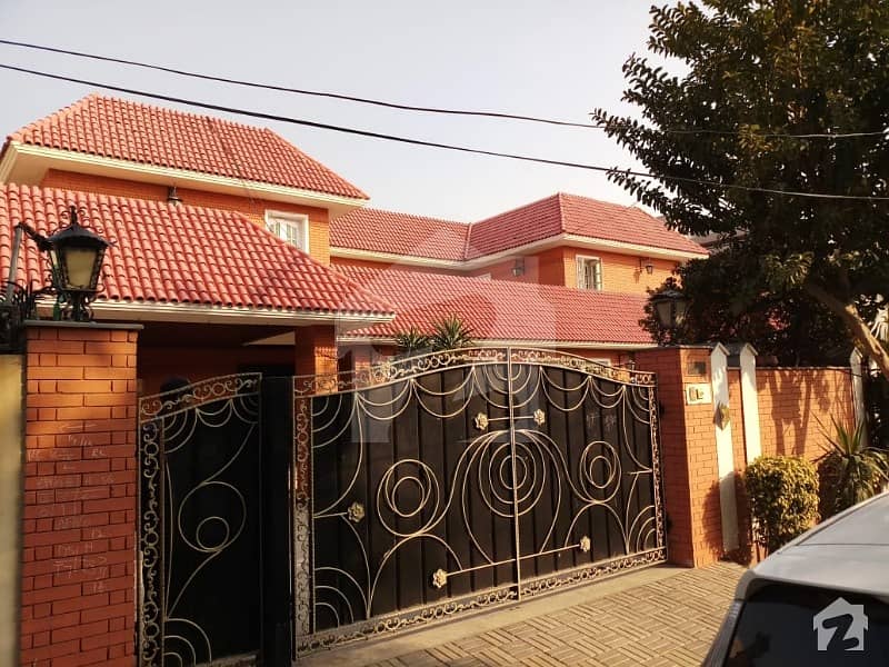 2 Kanal Solid Bungalow For Sale In Phase 3 Z Block