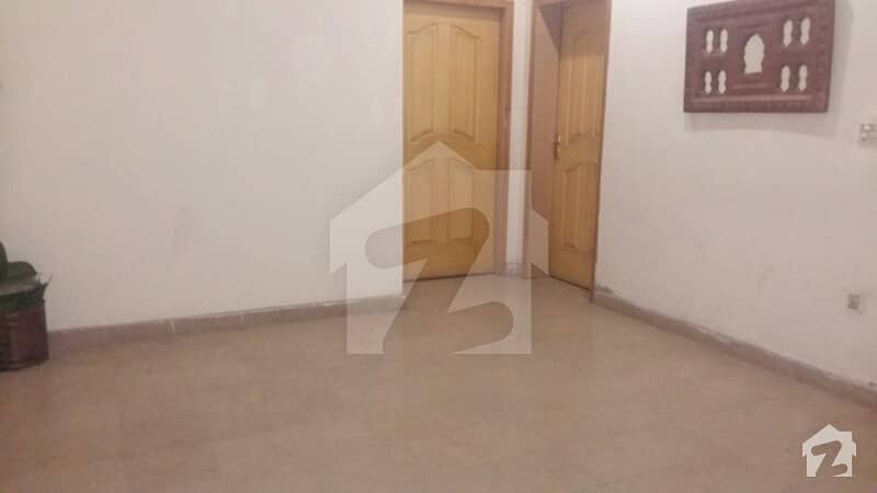 Dha Phase 1 P Block 1 Bedroom For Rent