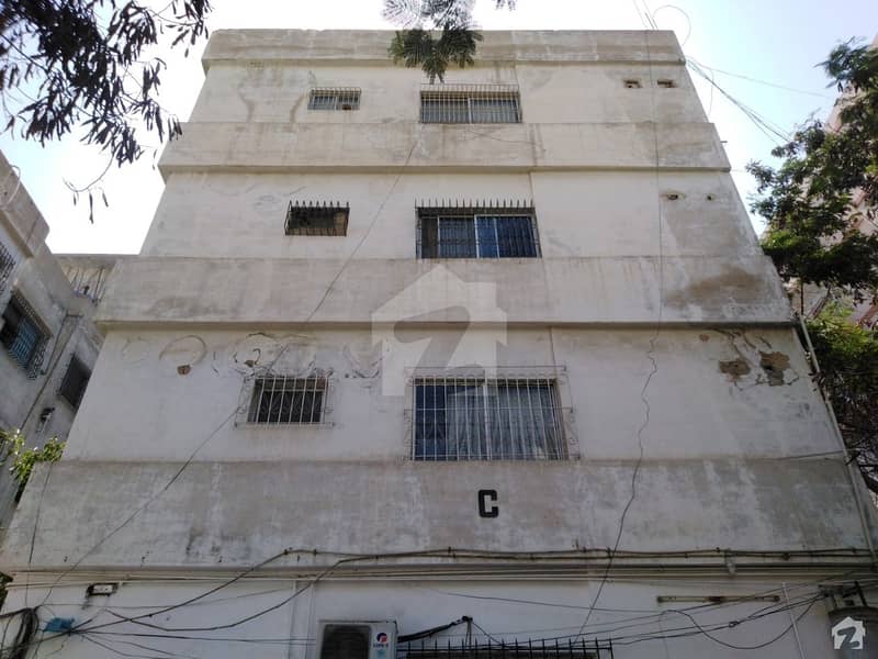 باتھ آئی لینڈ کراچی میں 3 کمروں کا 7 مرلہ فلیٹ 2. 6 کروڑ میں برائے فروخت۔
