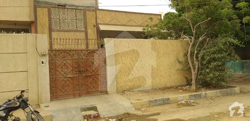 اندہ موڑ روڈ کراچی میں 4 کمروں کا 5 مرلہ مکان 1.7 کروڑ میں برائے فروخت۔