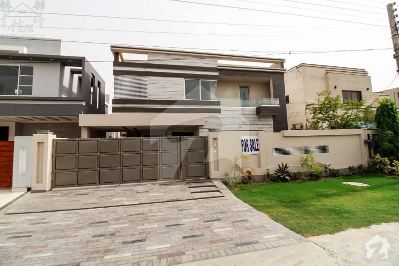 1 Kanal Double Unit Bungalow At Top Location
