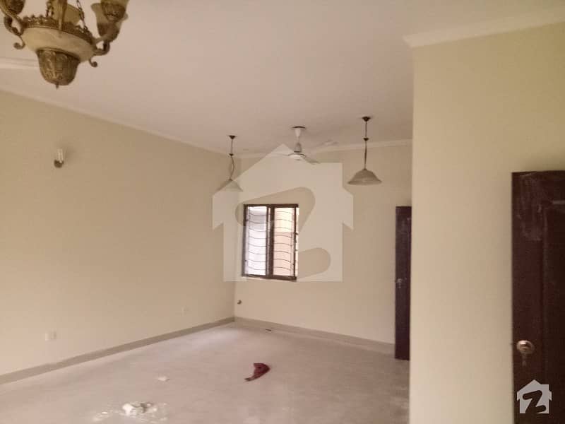 14 Marla Corner And Facing Park House Available For Sale In PAF Officers Colony Multan Cantt Near Askari Colony Phase 2