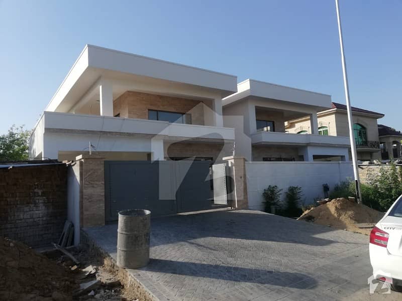 F7  Beautiful Brand New House 6 Bed Available For Rent