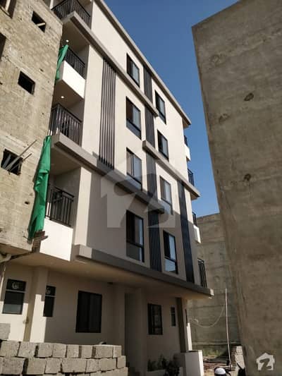 3 Bed D/D Flat Available For Sale 1200 Sq Ft West Open 3 Bed D/D Flat Available For Sale 1200 Sq Ft West Open