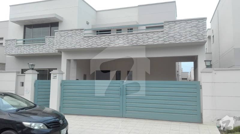 4 Bedrooms 1 Kanal Brig House Good Location In Askari 11 B Block For Sale