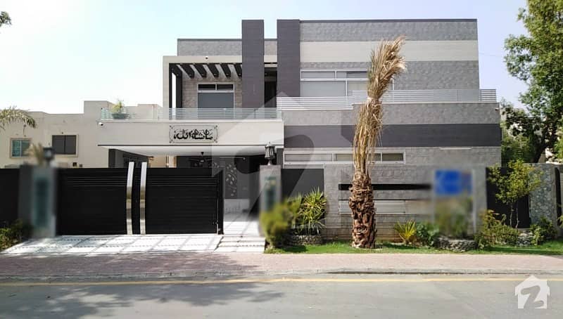 2. 1 Kanal Luxurious House Available For Sale In Sector C Bahria Town Lahore