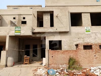 Well-Built House Available On Good Location Well-Built House Available On Good Location