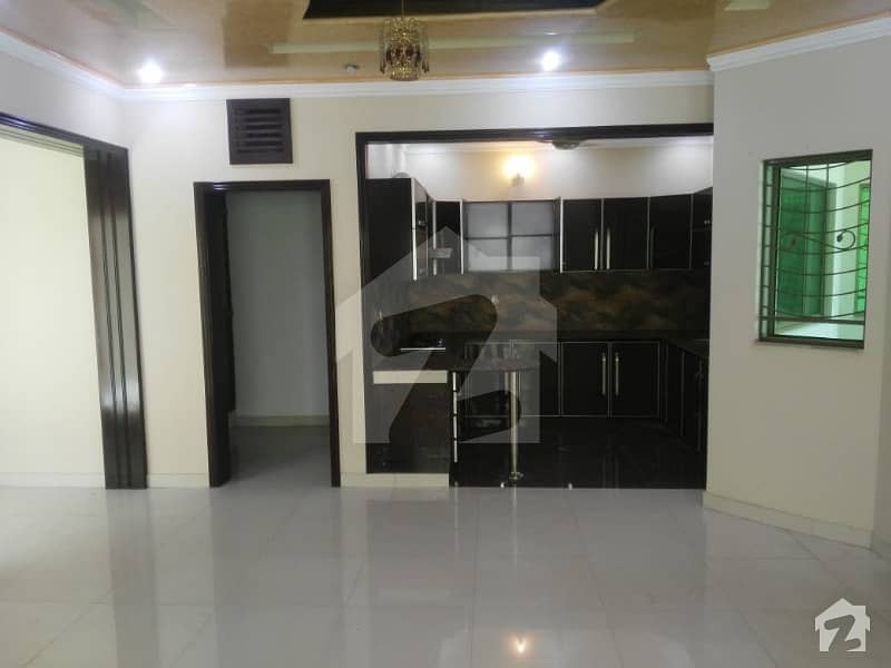 1 Kanal Full House Slightly Used double unit available for Rent